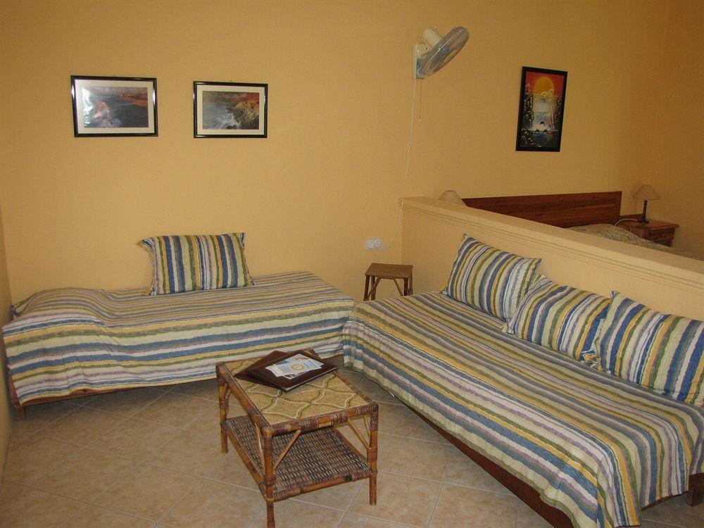 Mariblu Hotel Шеукия Экстерьер фото